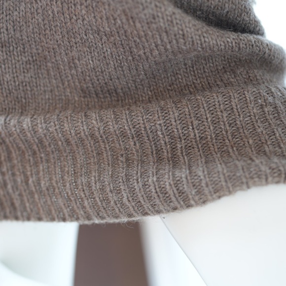 Elie Tahari Cashmere Tunic Sweater - Small - Picture 14 of 14